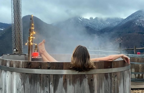 Boutx Ski Chalet | Chalet Boutx: Family-Friendly Retreat with Pool & Spa