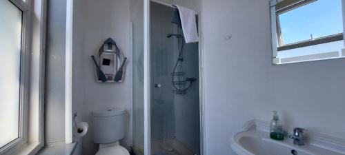 North Shore Cabin | Oceanfront Bowies Lodge: Guest Rated 9.1, Pet Friendly Stay
