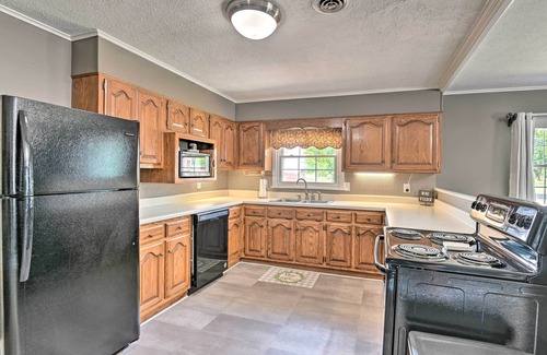 Oakland House | Bowling Green Farmhouse: Your Gateway to Mammoth Cave Fun