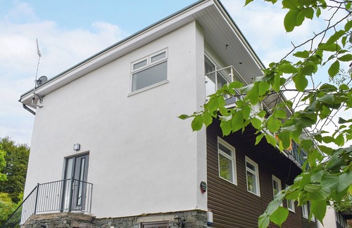 Bowness-on-Windermere Cottage | Exceptional 3 Bedroom Stay in Bowness-on-Windermere