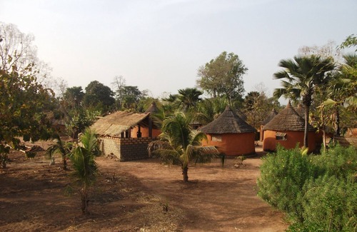 Banfora House | Ideal Group Getaway: Boxes for 13 with Breakfast Included