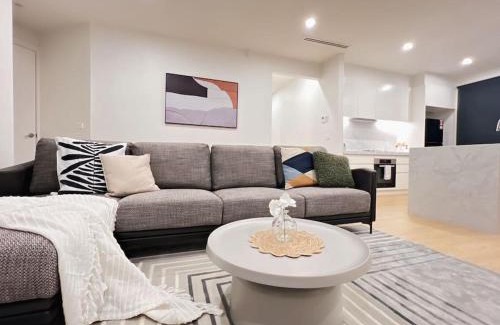 Box Hill North Apartment | Discover BoxHill North Designer Grad Home for Families