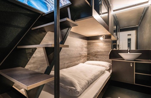 Nordstadt Hotel | Convenient BoxHotel Göttingen with Breakfast and Family Amenities