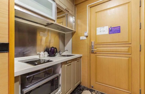 Zhujiang New Town Apartment | Convenient Boyaxuan Apartment with Family-Friendly Amenities
