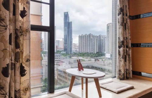Zhujiang New Town Apartment | Convenient Boyaxuan Apartment with Family-Friendly Amenities