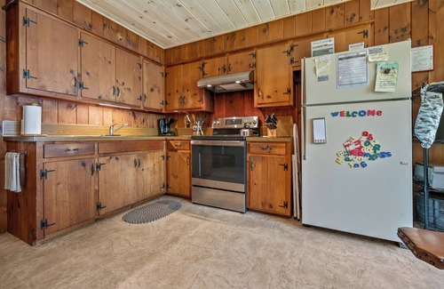 Rangeley House | Pet-Friendly Boyd Home with Lake Views and Family Amenities