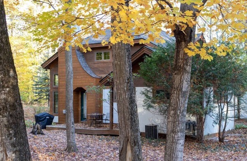 Boyne Falls House | Experience Boyne Mtn Disciples Village: Ski-In/Ski-Out Oasis
