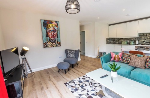 Trim House | Highly Rated Boyne View House with Breakfast & Kitchen