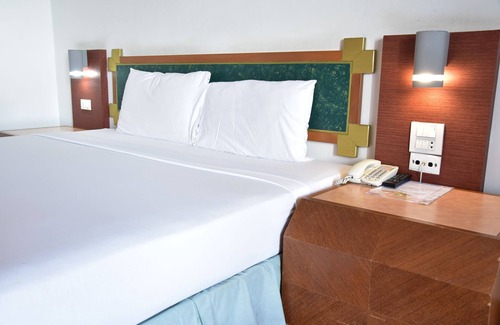 Songkhla Hotel | Discover BP Samila Beach Hotel & Resort: Family-Friendly Getaway
