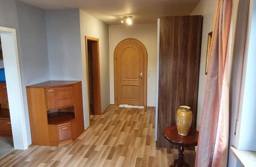 Gemarkung Hailtingen Apartment | Cozy Bräuhaus Appartement with Kitchen & Breakfast Included
