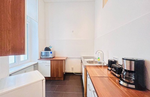 Mitte Apartment | Delightful Stay at Brücken Deluxe: Kitchen & Breakfast Included