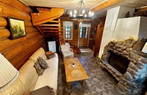 Plavniekkalns House | Cozy Brīvdienu māja Būmaņi: Family-Friendly with Hot Tub