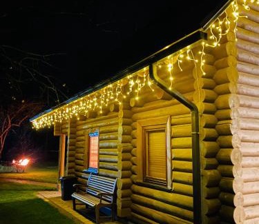 Zemgale House | Family-Friendly Brīvdienu māja Odumiņi with Hot Tub