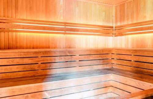 Baltic Sea House | Pet-Friendly Brīvdienu māja Tači - 4-Star Gem with Hot Tub