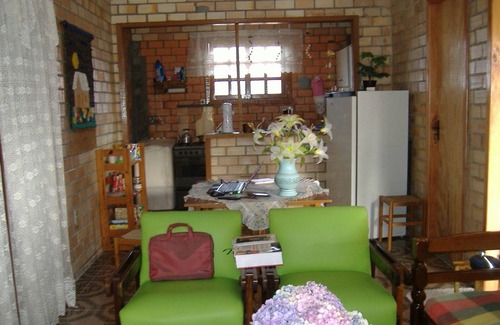 Arroio Teixeira House | Relax at Paria's House - Enjoy Poolside Ocean Views