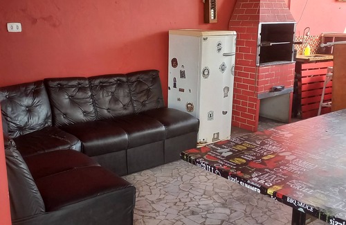 Balneario Gaivotas House | Relaxing Casa com Piscina Just 350 Meters from the Beach