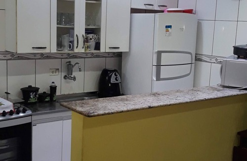 Balneario Praia do Pernambuco House | Discover House Pernambuco Beach: Pool, BBQ & Family-Friendly
