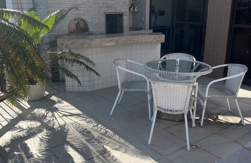 Barra da Tijuca Apartment | Oceanview Retreat: Steps from Beach & Top Shopping Destinations