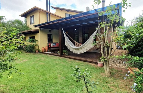Campeche Leste House | Cozy house with Jacuzzi in a gated community, Praia do Campeche, Floripa, SC