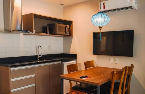 Campos do Jordao Hotel | SUITE WITH BALCONY, JACUZZI AND COMPLETE MINI KITCHEN.
