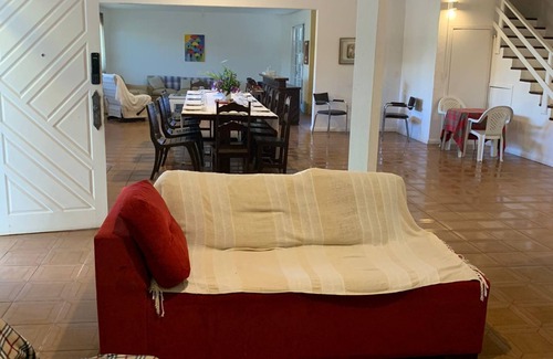 Jurere Villa | Family-Friendly Casa Ampla Steps from Jurere Internacional Beach