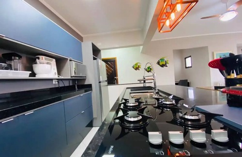 Parque Enseada Apartment | Beautiful Oceanfront Apartment Near Guarujá Beach