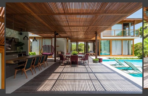 Praia do Forte House | Elegant Oceanfront House at Enseada do Castelo Praia do Forte