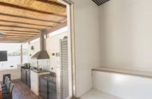 Caieira House | Relax at Cove by Caras Island with Pool and Spa Amenities