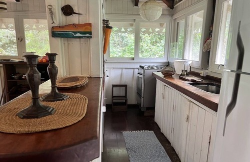 Barra do Sahy House | Easy Walk to Beach with Private Port for Water Sports