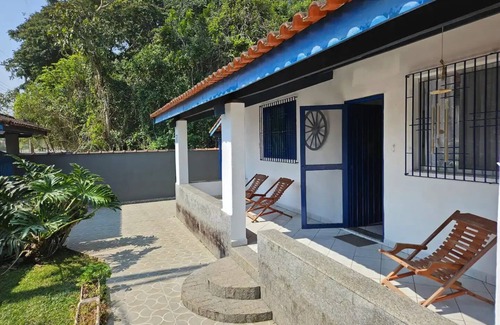 Boraceia House | Large and cozy house 100m from Boracéia Beach, barbecue and pets allowed.