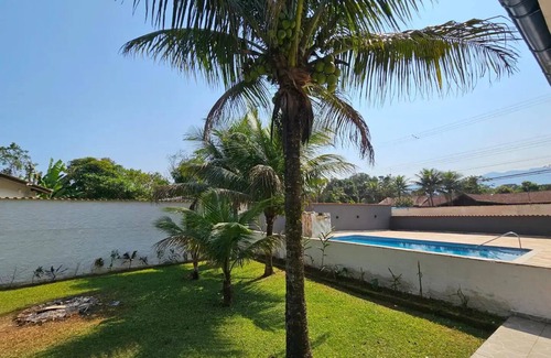 Boraceia House | Large and cozy house 100m from Boracéia Beach, barbecue and pets allowed.