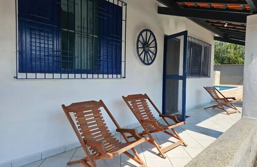 Boraceia House | Large and cozy house 100m from Boracéia Beach, barbecue and pets allowed.