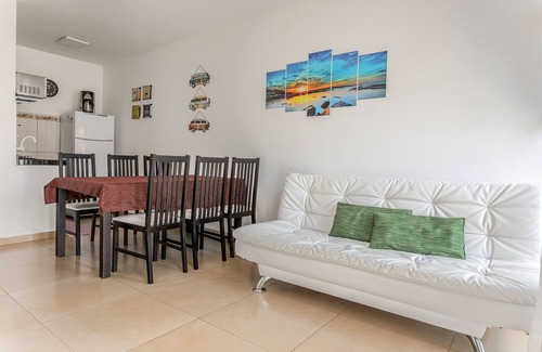 Praia da Armacao do Itapocoroi House | Cozy Linda Casa Steps from the Beach & Near Beto Carrero