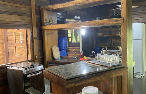 Camburi Cabin | Relax at Linda Cabana by Cambury Beach - Family Friendly Getaway