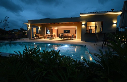 Praia Rasa House | Elegant Búzios Retreat with Ocean Views and Private Pool