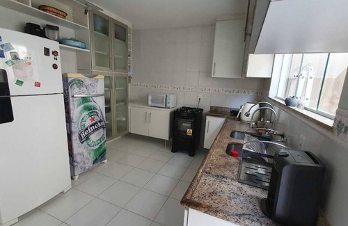 Vilas do Atlantico House | Cozy House in Vilas do Atlântico (8 min walk to the beach)