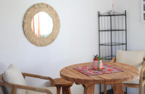 Lipsoi Apartment | Oceanfront Escape at Bracciera: Rated 9/10 by Guests
