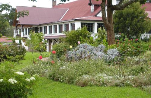 Limuru Hotel | Exceptional Brackenhurst Hotel with Restaurant & Fireplace