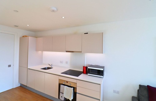 Bracknell Apartment | Bracknell - RWH 96Na - Samantha - 2Be - 2Ba