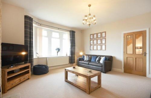 Seahouses House | Bradacar: A Pet and Child-Friendly 4-Star Retreat