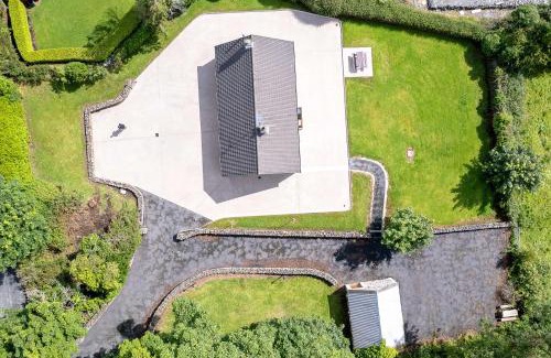Creeslough House | Experience Bradleys Cottage in Creeslough: Guest Rated 9.9