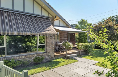 Bowral House | Experience Comfort at Bradman Views, Bowral - Guest Rated 9.6