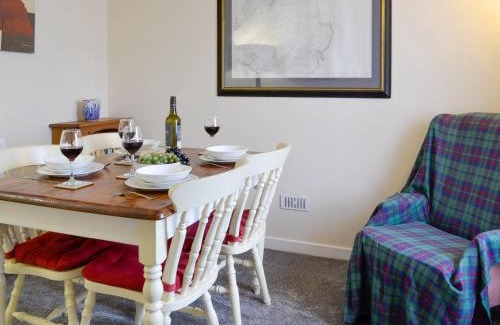 Whithorn House | Family-Friendly Getaway at Brae Cottage: Pet-Friendly Retreat