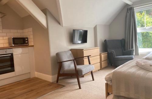 Maenporth House | Family-Friendly Retreat at Braemar with Top Guest Ratings