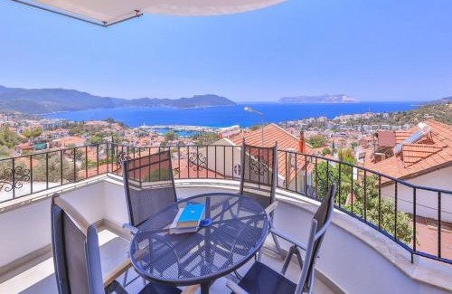 Kas Apartment | Exceptional Braeside Apartment with Ocean View & Pool