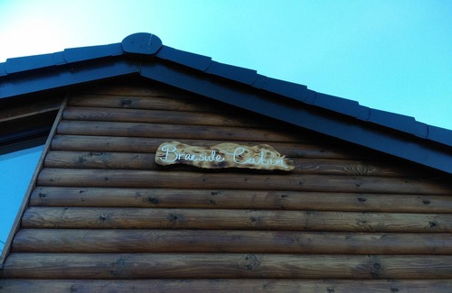 Clackmannan Cabin | Experience Braeside Cabin: Spa & Hot Tub Retreat Near Stirling