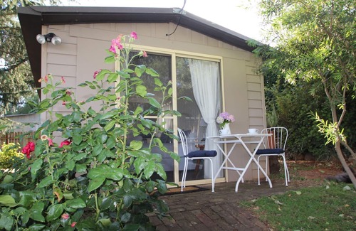 Millthorpe Apartment | Experience Braeside Studio - Guest Rated 9.8 with Breakfast