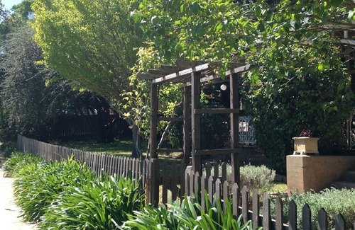 Millthorpe Apartment | Experience Braeside Studio - Guest Rated 9.8 with Breakfast