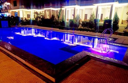 Pushkar Hotel | Relax at Brahma Heritage: Poolside Nature Retreat