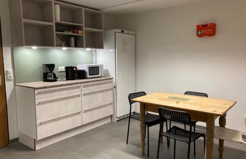 Regensburg House | Budget-Friendly Brahms 25: Family Haven with Kitchen